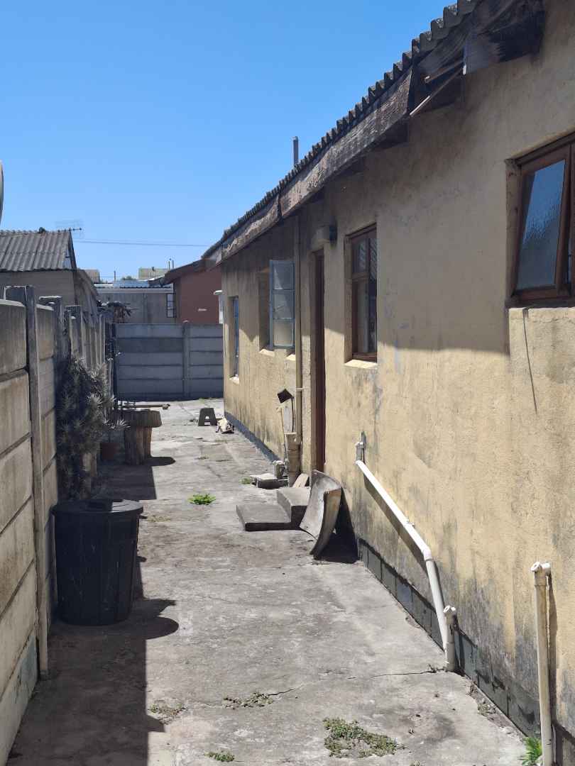 4 Bedroom Property for Sale in Balvenie Western Cape